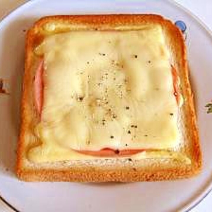 朝食に♪ハムチーズトースト